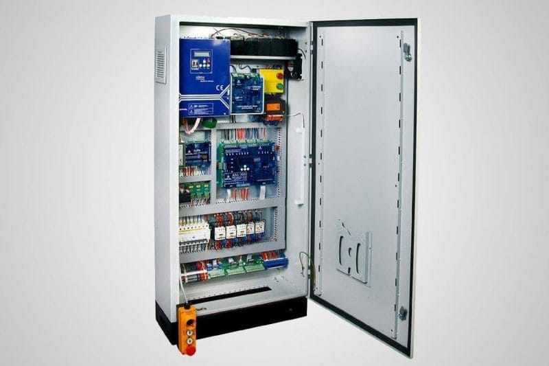 Tủ điều khiển thang máy lắp ráp trong nước chi phí rẻ hơn